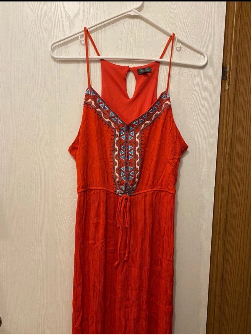 Lily Rose Coral Embroidered Maxi Dress m